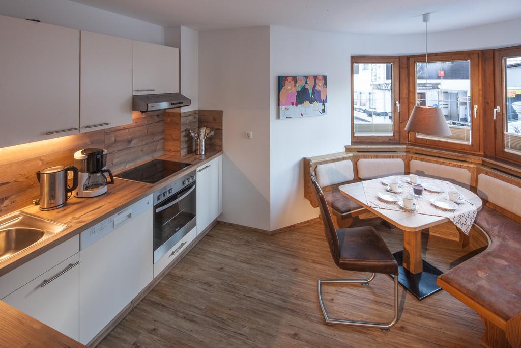 Appartements Al Castagno Ehrwald Eksteriør bilde