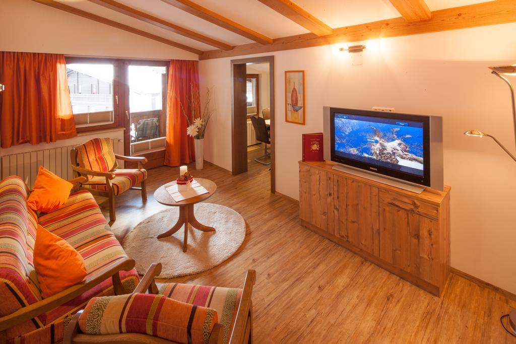 Appartements Al Castagno Ehrwald Eksteriør bilde